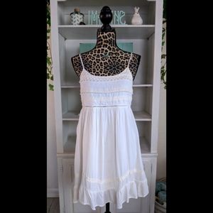 Socialite White Embroidered Sun Dress Medium